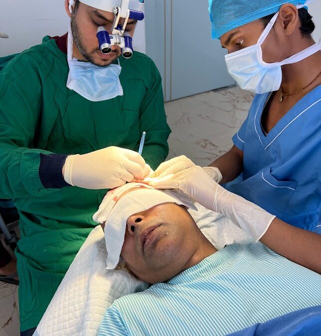 Dr Gaurav Performing Sapphire Blade Fue In Gurgaon